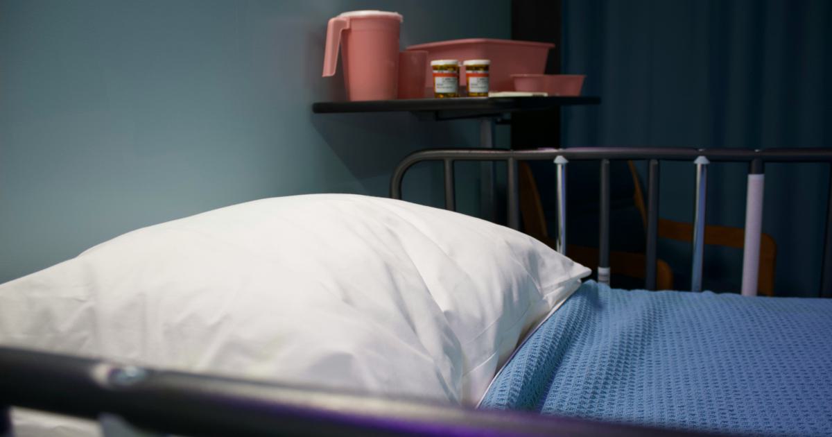 Matelas sans ressorts à boudins dans un hôpital