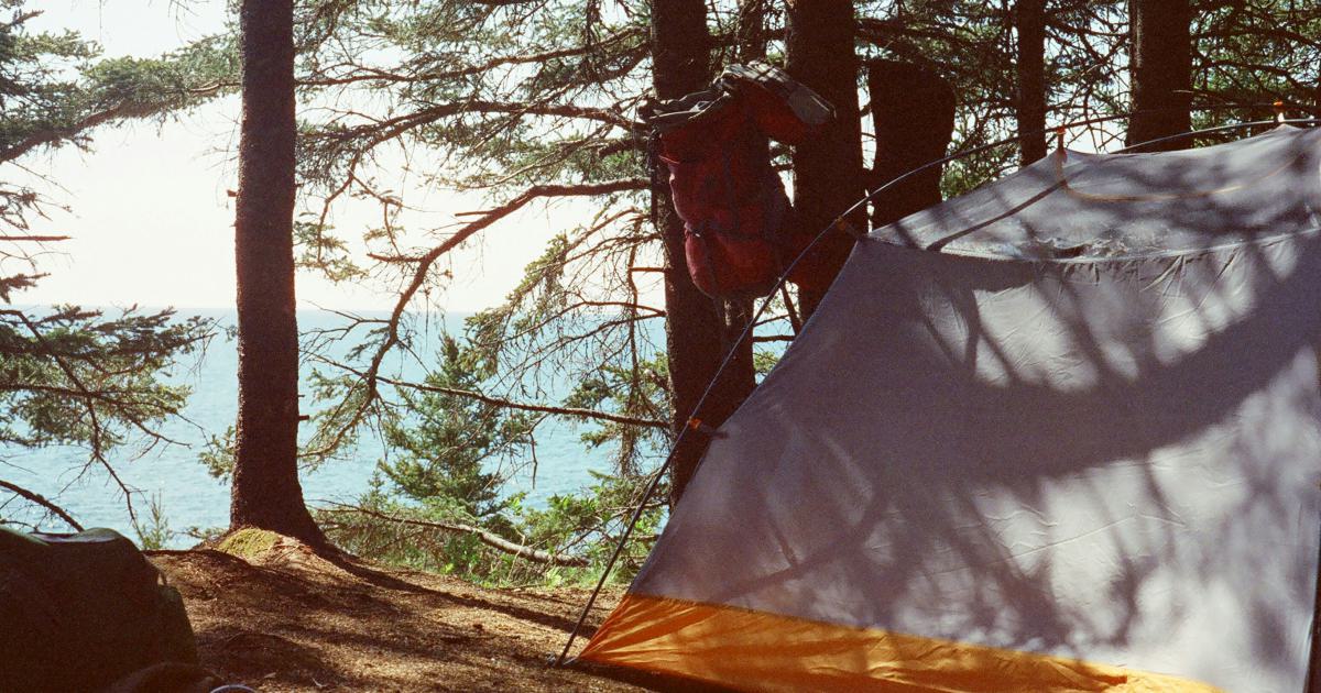 Camping confortable : bien dormir avec un matelas gonflable épais