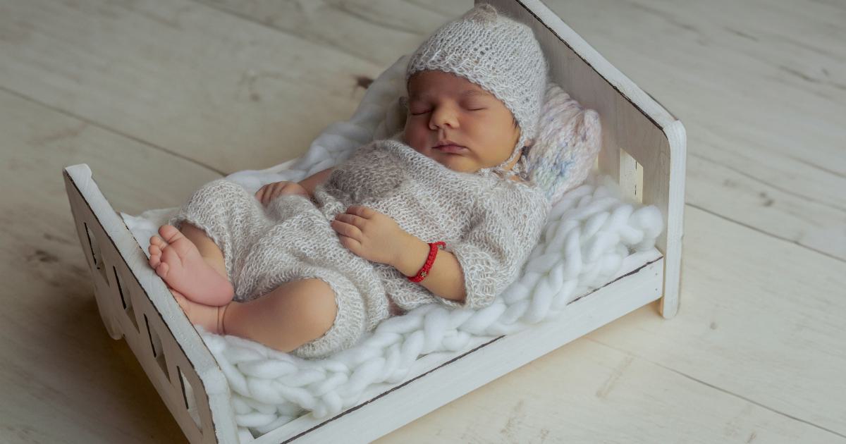 Dimensions standards lit bébé à barreaux