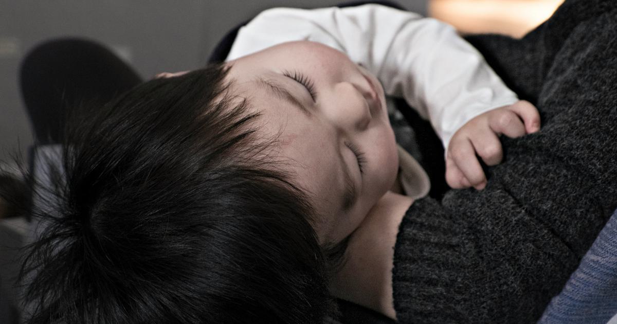 Avantages d'un sur-matelas bébé ergonomique