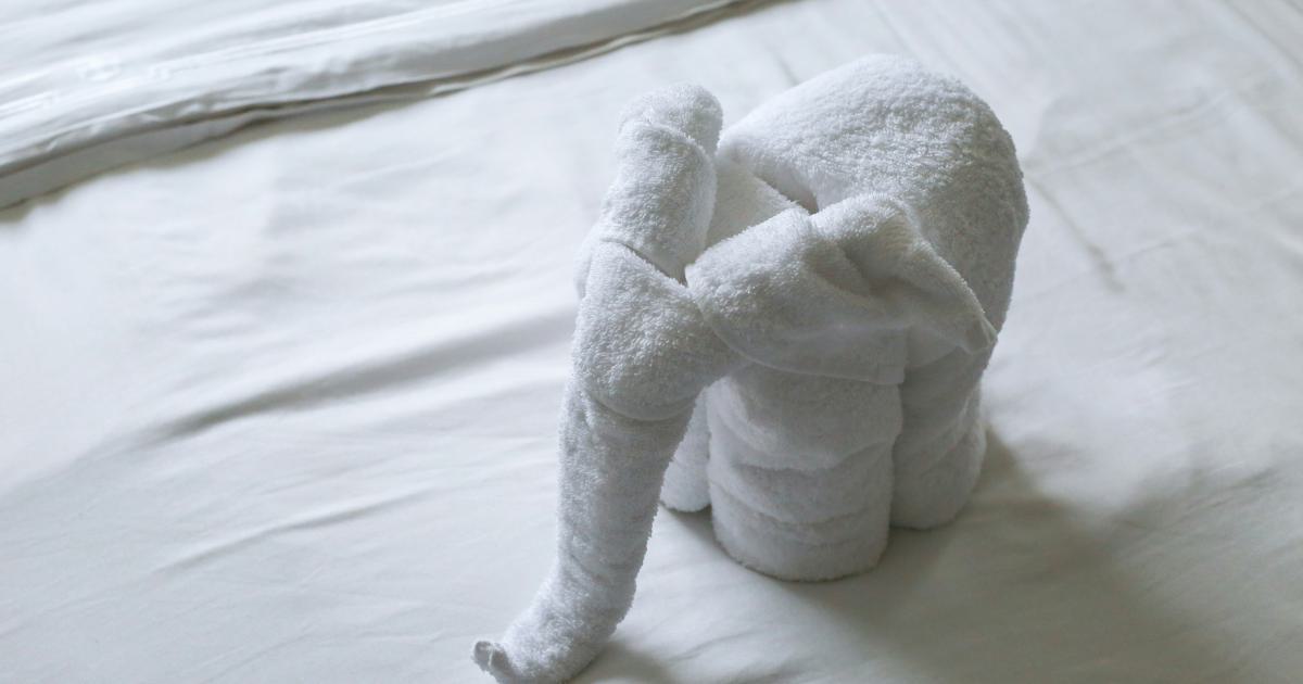 Bébé sur un matelas mousse mémoire de forme