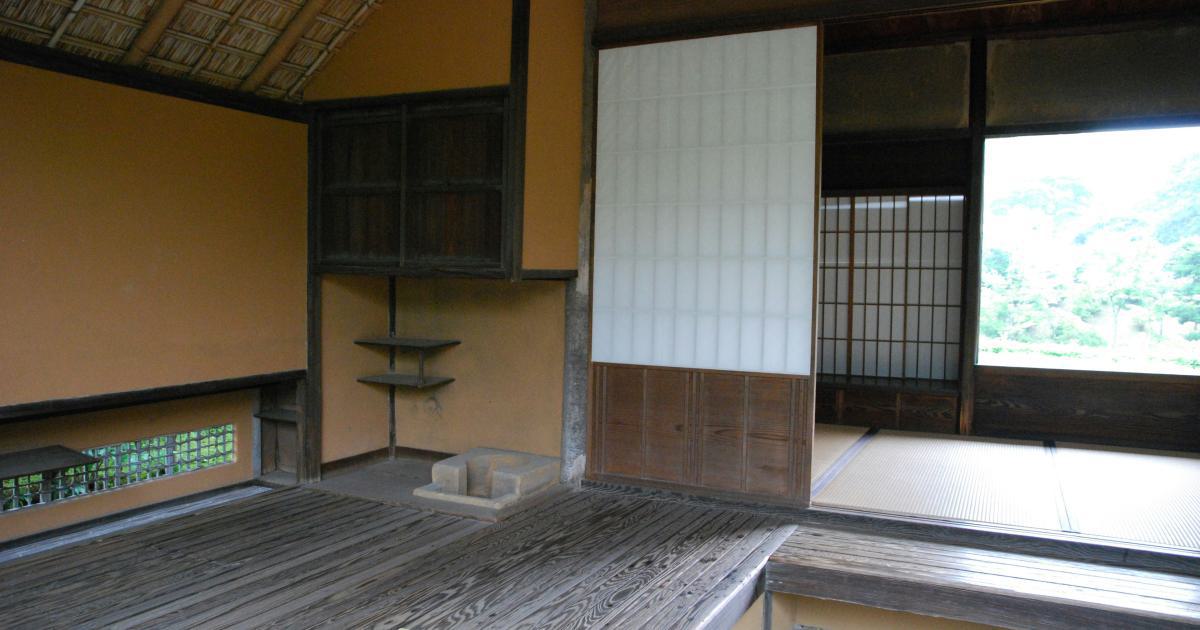 Intérieur avec futon traditionnel japonais
