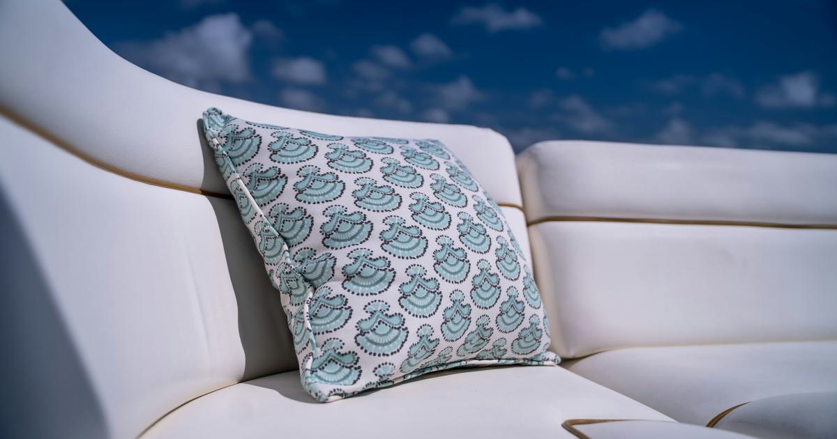 Coussins d'extérieur dans différents styles