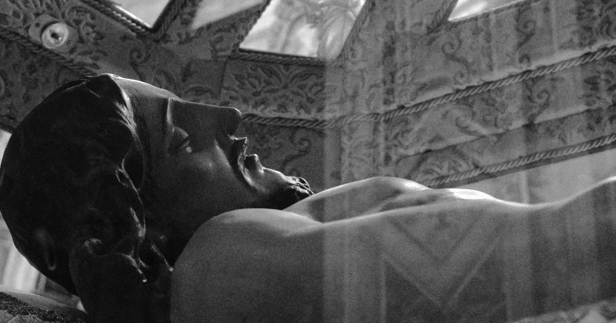 Couple sous la couette