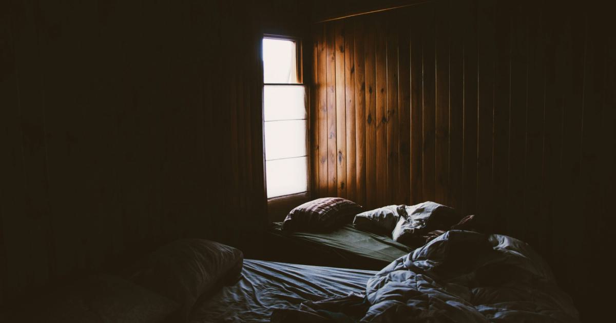 Chambre à coucher meublée