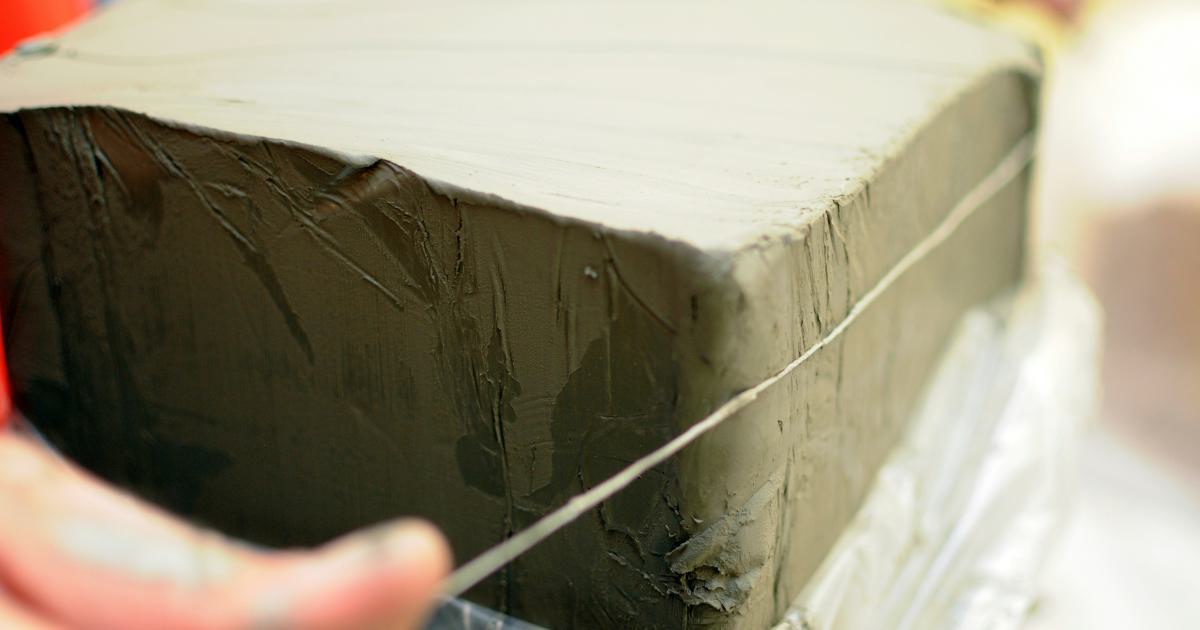 Matelas très endommagé par la moisissure