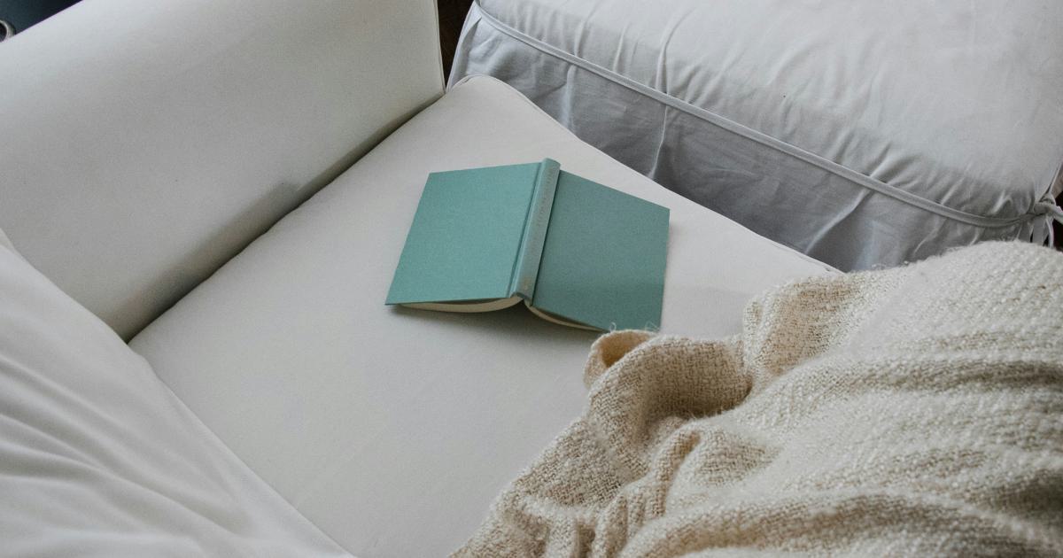 Matelas mémoire de forme épousant les courbes du corps